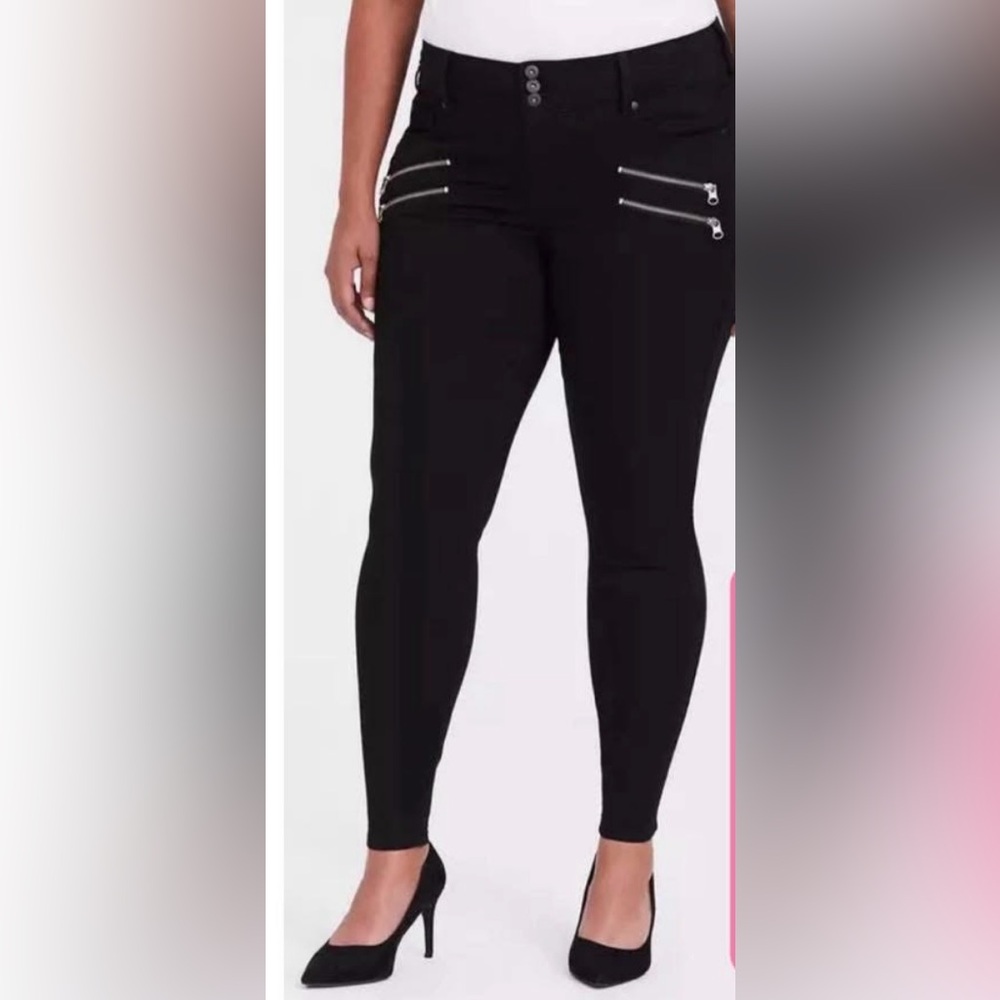 Torrid black jeans size 14.